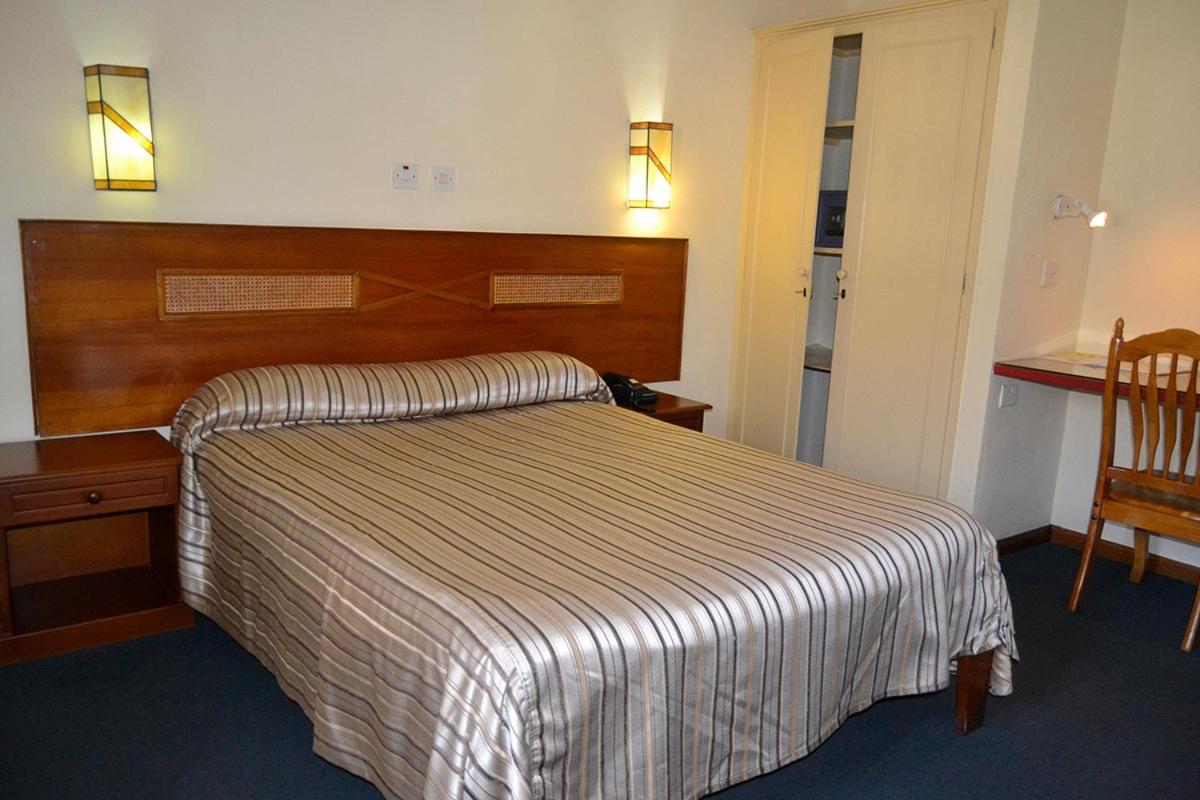 פור לואי Le Saint Georges Hotel מראה חיצוני תמונה